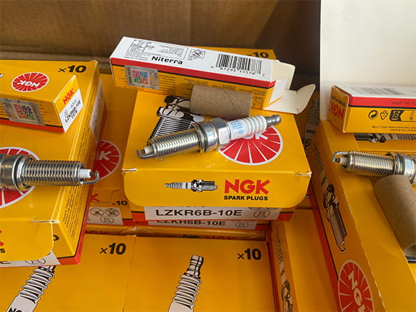 Кейс 2 (OEM): свечи зажигания двигателя